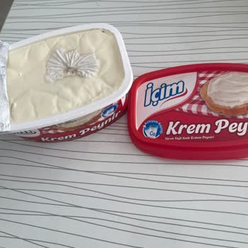 İçim Krem Peynir Yeni Açılmış Paket Küflü Çıktı