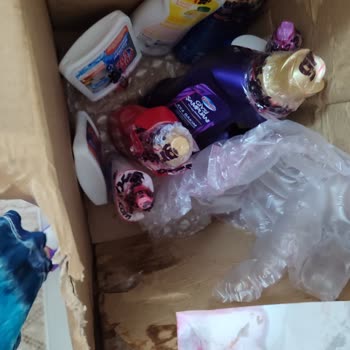 Gratis Kargolama Sıvı Ürünlerin Koli İçinde Dökük Gelmesi