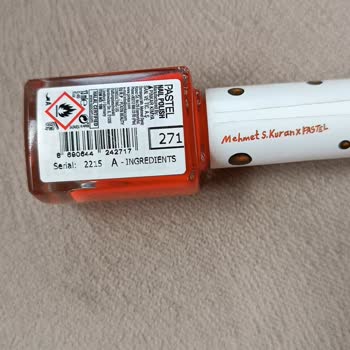 Pastel Kozmetik Bir Günde Tırnaktan Kalkan Oje