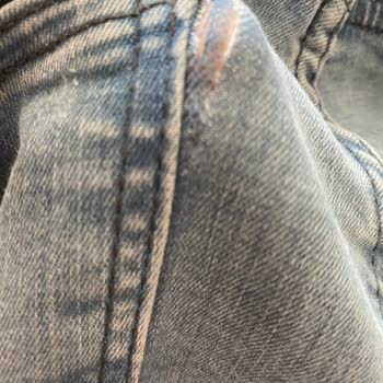 DeFacto Pantolon Kısa Sürede Yırtıldı