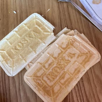 Koska Nazar Boncuklu Koska Tost Kağıt Helva Bayat Çıktı