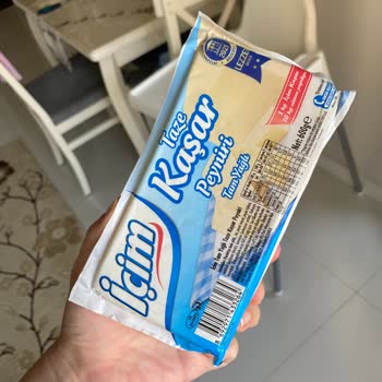 İçim Taze Kaşar Peyniri Küf