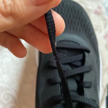 Skechers'ın Kendi Sitesinden Aldığım Ayakkabı Defolu Çıktı