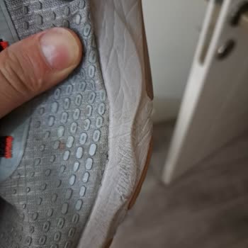 Under Armour Teknik Yetersizliği