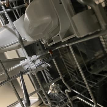 Arçelik 6381 Hit Model Bulaşık Makinesi Sepet Paslanması
