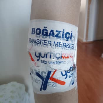 Yurtiçi Kargo Taşıma Kutusunu 2 Ye Kırıp Yapıştırmış.