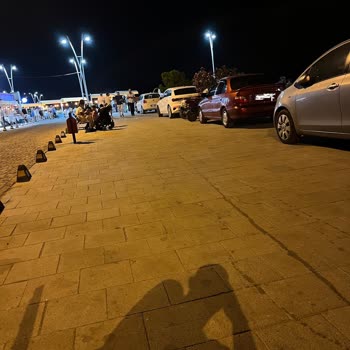 Seferihisar Belediyesinin, Sığacık Kıyısını Tüccarlara Teslim Etmiş