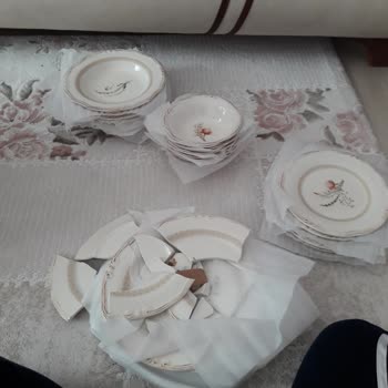 Schafer Yemek Takımı Kırık Geldi