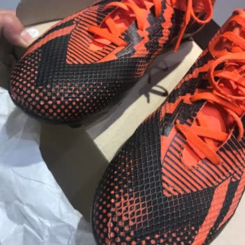 adidas Kramponun Bir Ayda Yırtılması