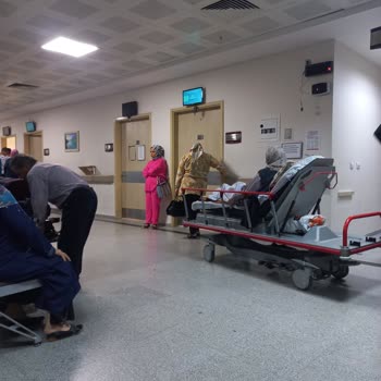 Uşak Eğitim ve Araştırma Hastanesi Ortopedi Doktoru