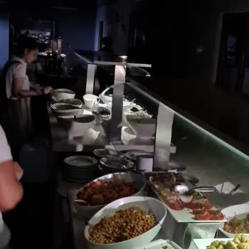 Afytos Akçay Tatil Köyü Hizmet Kötü Yemekler Yetersiz Otel Çok Eski