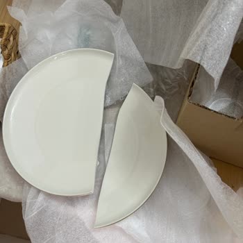 English Home Kırık Gelen Ürününün Tedariğini Sağlamıyor