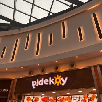 Ankara Podium AVM'deki Pideköy Restoranı Hizmeti Kötü