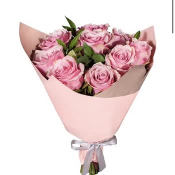 Lilyana Flowers Fotoğraftakiyle Alakasız Buket