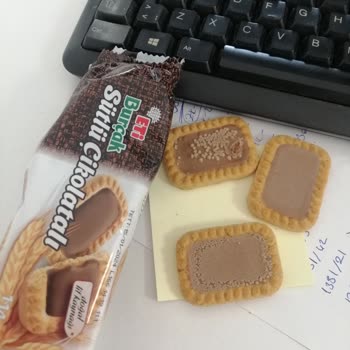 Eti Gıda Eti Burçak Sütlü Çikolatalı Bozuk Çıktı