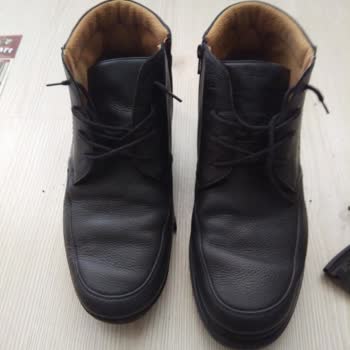 FLO Ayakkabı Tabanı Kendi Kendine Çürüdü!