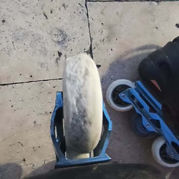 Decathlon Paten Tekeri Parçalanması