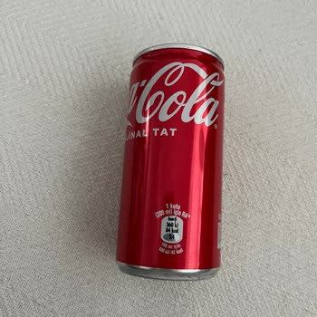 Coca-Cola Yarım Dolum Delik Veya Farklı Bir Sorun Yoktu