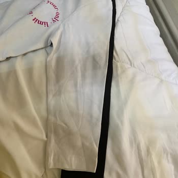 Hepsiburada Ve DeFacto Kusurlu Ürün