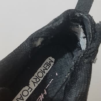 Skechers Ürünlerinin Arkasında Durmuyor!