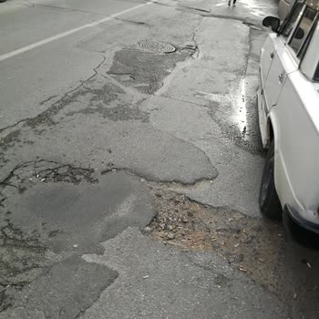 Buca Belediyesi'nin Yarım Kalan Bozuk Yolu