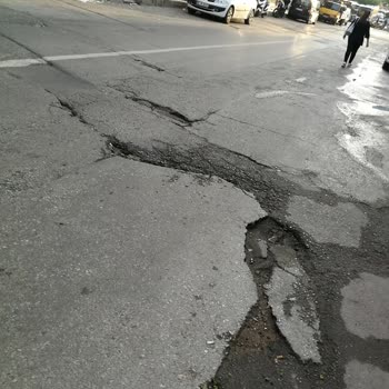 Buca Belediyesi'nin Yarım Kalan Bozuk Yolu