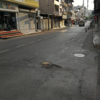 Buca Belediyesi'nin Yarım Kalan Bozuk Yolu