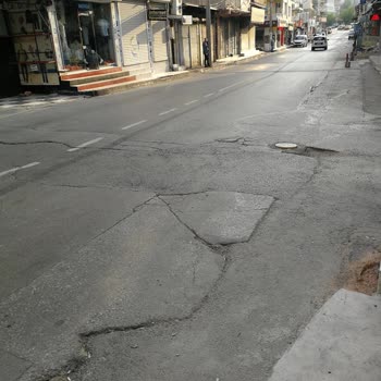 Buca Belediyesi'nin Yarım Kalan Bozuk Yolu