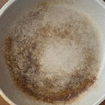 Thermoad Tava Seti Yapıştırıyor