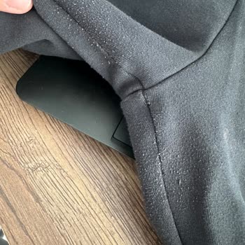Adidas Eşofman Altı Renk Solması Tüylenme Ve Dikişlerin Atması Sorunu.