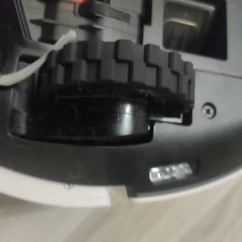 Philips Ev Aletleri 7100 Serisi Robot Süpürge Sorunu