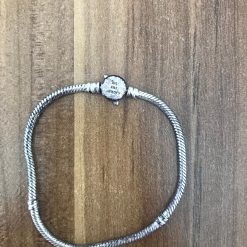 Pandora Mücevher Aldığım Charm Bileklik 1 Gün İçerisinde Tamamen Aşındı