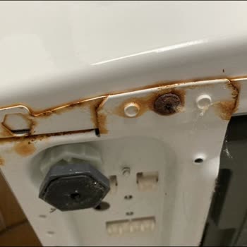 1 Yılık Paslanan Garantili Makineye Kullanım Hatası Diyen Electrolux