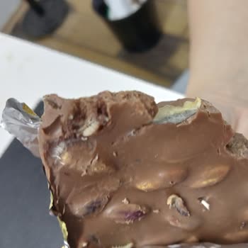 Ülker Çikolatasının İçinden Kurt Çıktı