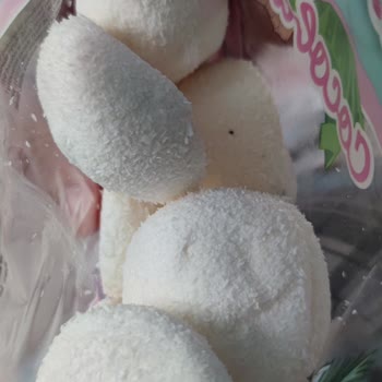 Haribo Marshmallow İçinde Siyah Cisimler