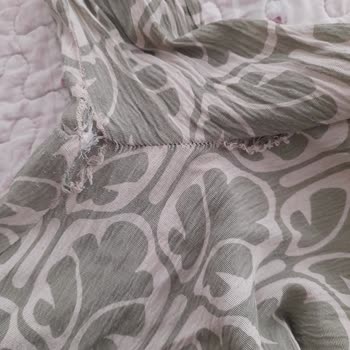 Esma Günöz Kusurlu Elbise Ve Markanın Sorun Karşısındaki İlgisizliği