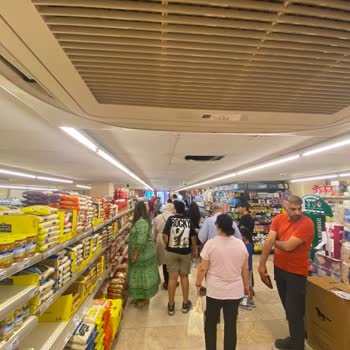 Şok Market Personel Yetersizliği Ve Kaba Davranışı