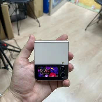 Samsung Telefon Flip Z4 Ekran Sorunu Ve Garanti Problemi