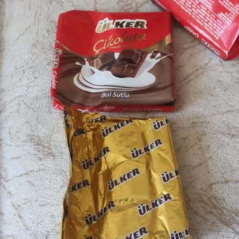 Ülker Ürün Paketinin İçinden Yarısının Çıkması