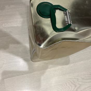 Yurtiçi Kargo Özensiz Davranarak Gönderiye Hasar Verdi