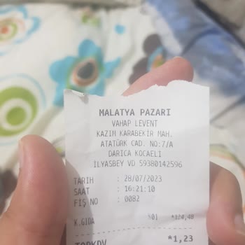 Can Malatya Pazarında Kasiyerin Saygısızca Konuşması