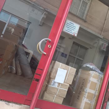 Aras Kargo 'nun Teslimat Yapmaması Ve Paketi Almaya Gidince Şubenin Kapalı Olması