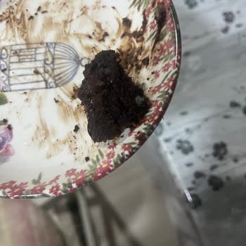 BİM Tarihi Geçmiş Küflü Pasta Satılması