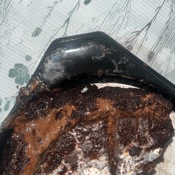 BİM Tarihi Geçmiş Küflü Pasta Satılması