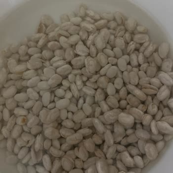 Hasata Derinkuyu Kurufasulye, Soğuk Suya Islattım Ve Parçalandı