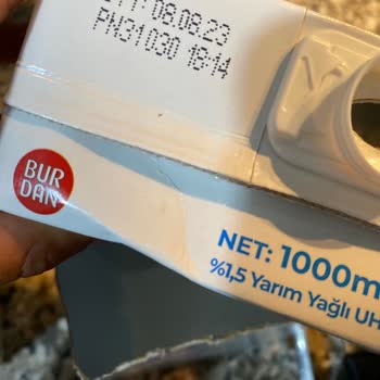 Burdan Süt Ve Süt Ürünleri Sağlığımızla Oynuyorsunuz! Bozuk Sütlerden Dolayı Şikayetçiyim!