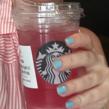 Starbucks Coffee Olmayan İçeceğin Verilmesi