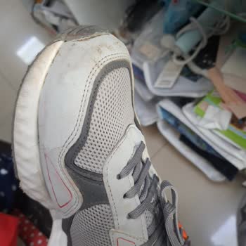 Hummel Ayakkabı Çok Kötü Malzeme Kalitesi