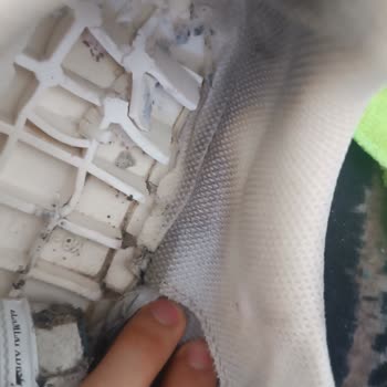 Bershka Çok Çabuk Yıpranma