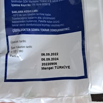 Şok Marketler Salyangoz Ve Anlaşılmayan Bitki